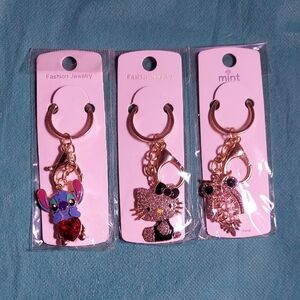 Hello Kitty Keychains Set
